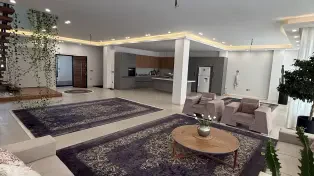 فروش ویلای تریبلکس لوکس ،متراژ بالا و دلباز — تصویر ۲