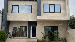 فروش خوش قیمت ترین ویلای استخردار بزرگ