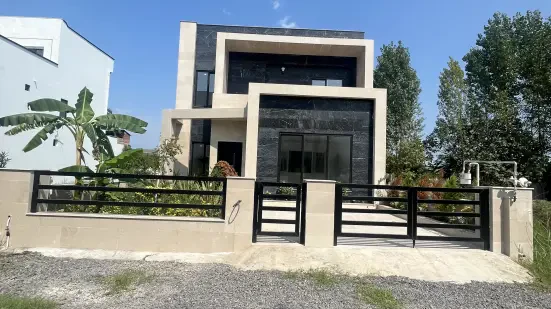 ویلا شهرکی با نگهبانی۲۴ساعته