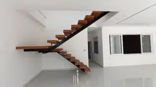 فروش ویلا شهرکی ۳۱۵ متری ۳ خواب با استخر و جکوزی