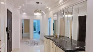 واحد پنت هاوس ۳۷۰ متری لب دریا