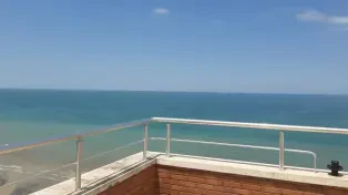 واحد پنت هاوس ۳۷۰ متری لب دریا