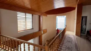 ویلا ساحلی نزدیک به شهرک برند خانه دریا — تصویر ۴