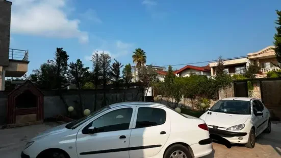 فروش ویلا ۳۵۰ متری دوبلکس ۳ خواب فول امکانات
