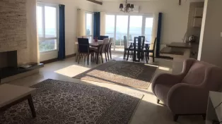 واحد در برج بهشت خط دریا
