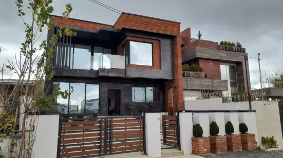 ویلا دوبلکس استخردار مدرن