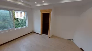 ویلا دوبلکس ساحلی، استخردار