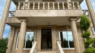ویلا خوش نشین
