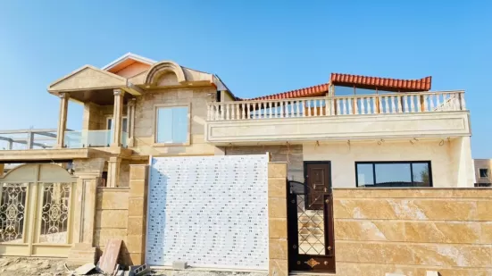 ویلا دوبلکس شهرکی استخردار