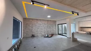 ویلا شهرکی دوبلکس، استخردار