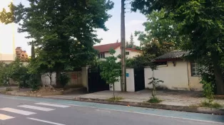 ۷۰۰ متر زمین ساحلی ، دو کله