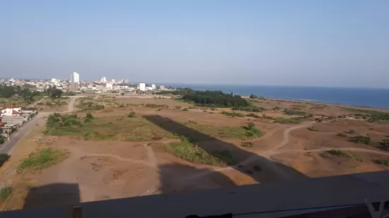 زمین بالای هزار متر ساحلی
