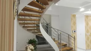 ویلا خوش نشین
