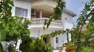 ویلا کوی رحمانی سرخرود استخر دار