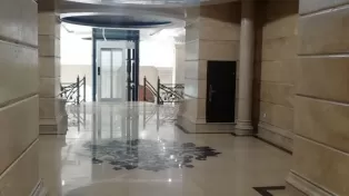 برج سفید خط دریا