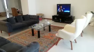 برج سفید خط دریا
