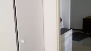برج سفید خط دریا