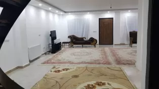 ویلا دوبلکس، ۴۲۰ متر زمین، استخردار