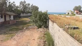 زمین انارور ویوو دریا