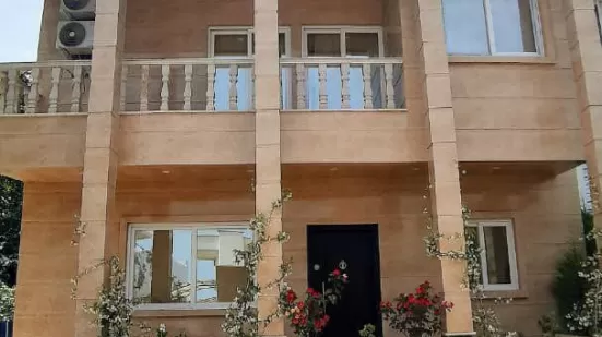ویلا شهرکی استخردار