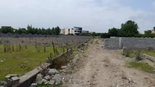 زمین شهرکی نزدیک به دریا
