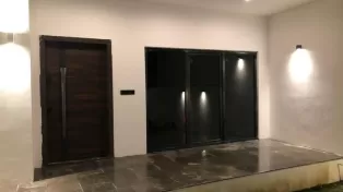 ویلا ساحلی مدرن