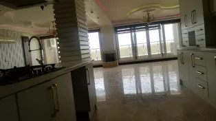 فروش آپارتمان لاکچری با متراژ بالا