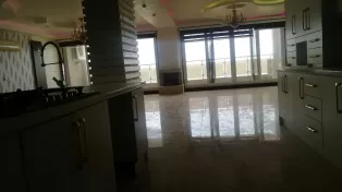 اپارتمان خط دریا
