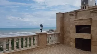 پنت در خط دریا سرخرود