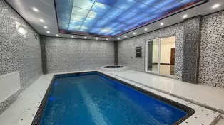 ویلا ساحلی استخردار با دسترسی آسان