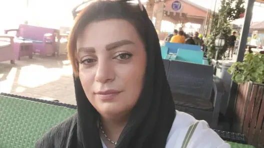 خانم حسنی